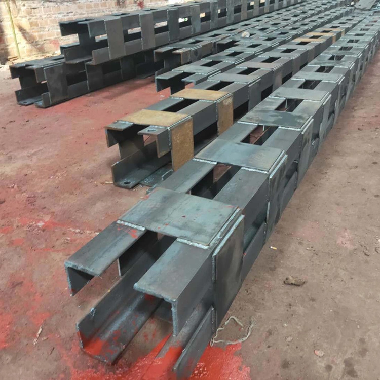 Quadrilateral Lattice Column Quadrilateral Lattice Column